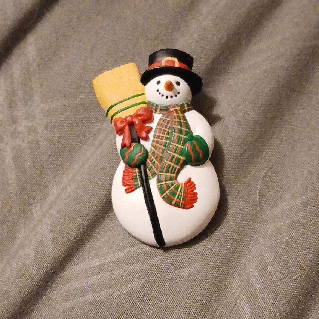 Hallmark Snowman Brooch With Black Hat And Green Scarf 5$